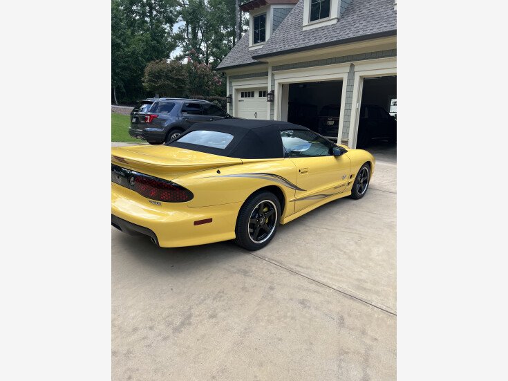 Thumbnail Photo undefined for 2002 Pontiac Firebird Trans Am Convertible